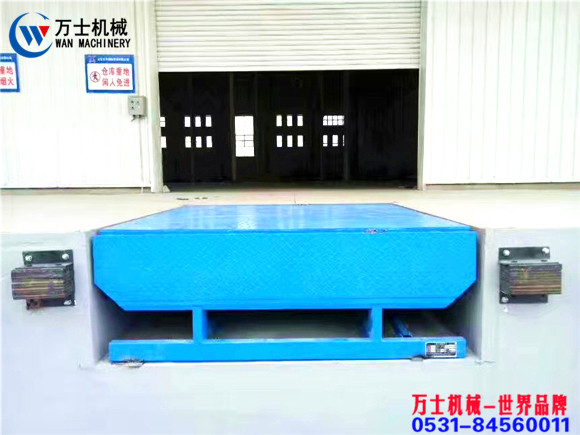 固定式登車(chē)橋